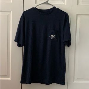 Vineyard vines navy t shirt